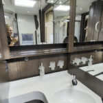 Das Bad in unserem Carver 890 RRL