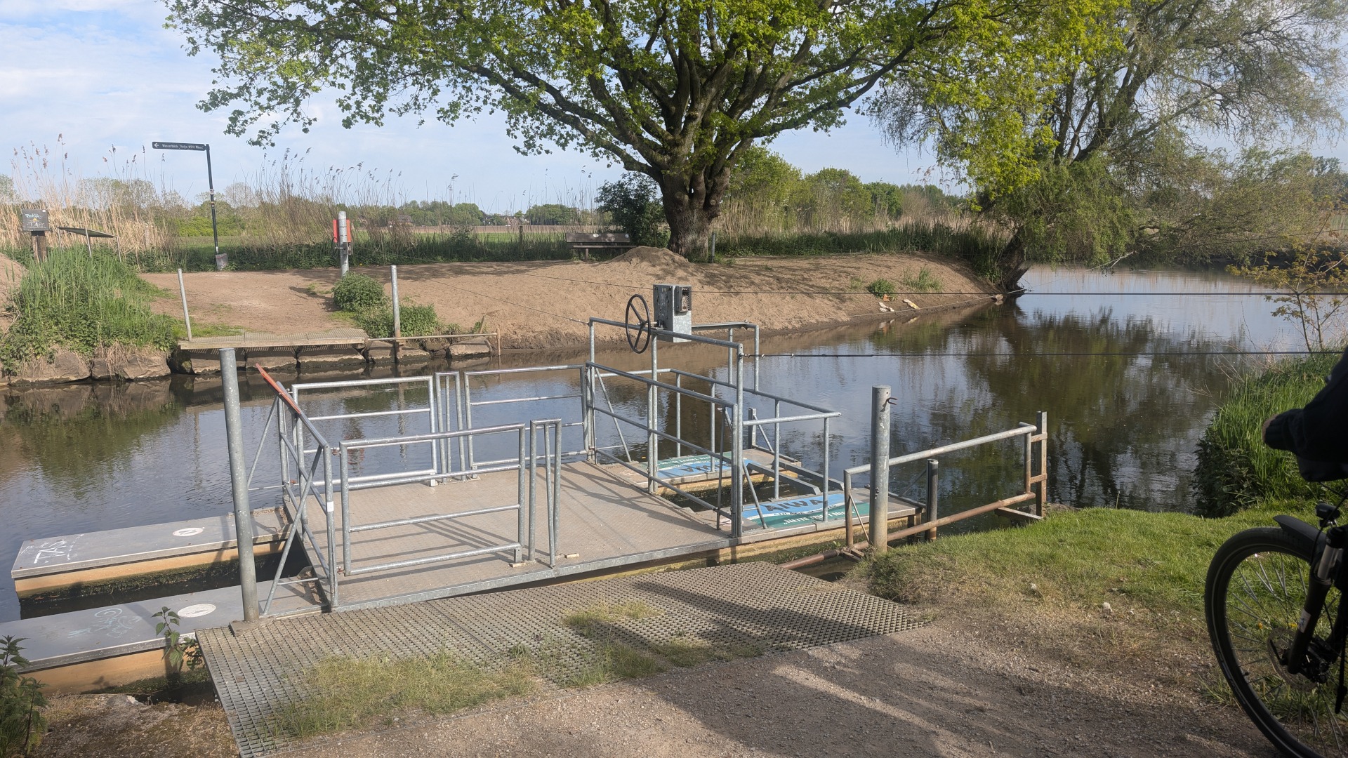 Selbstbedienungsfähre am Niederrhein