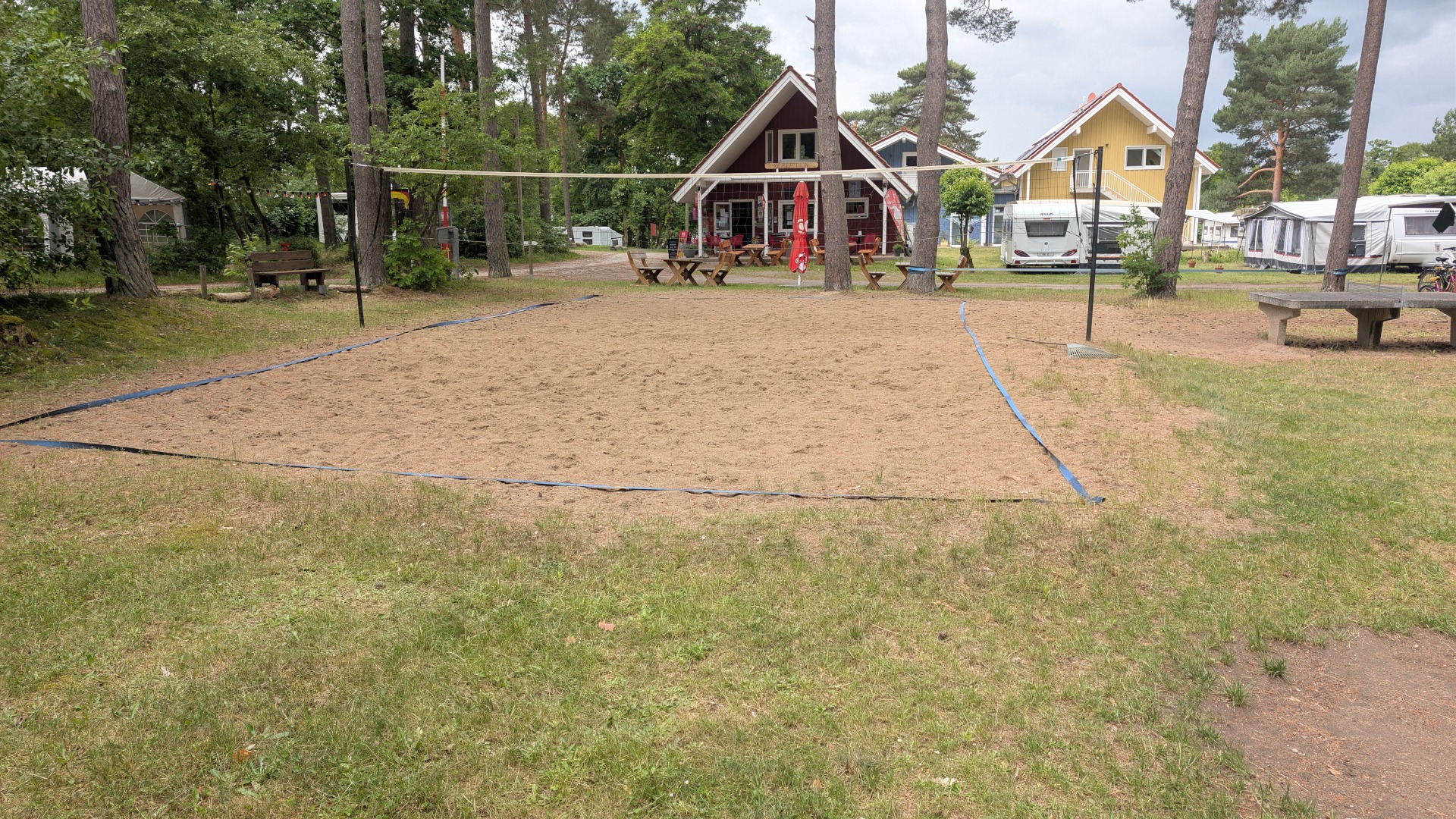 Volleyballfeld am FKK-Campingplatz Rätzsee
