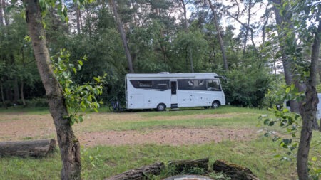 Unser Stellplatz auf dem FKK-Campingplatz Rätzsee