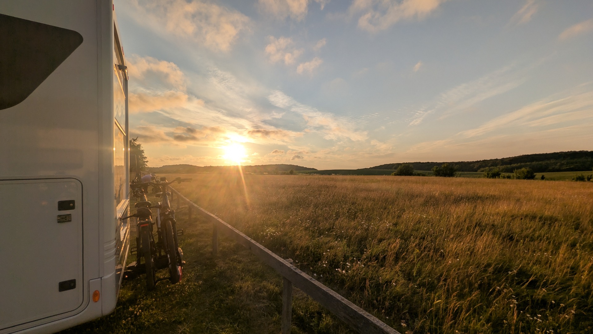 Abendstimmung am Wohnmobilstellplatz am Parkplatz Hagen auf Rügen
