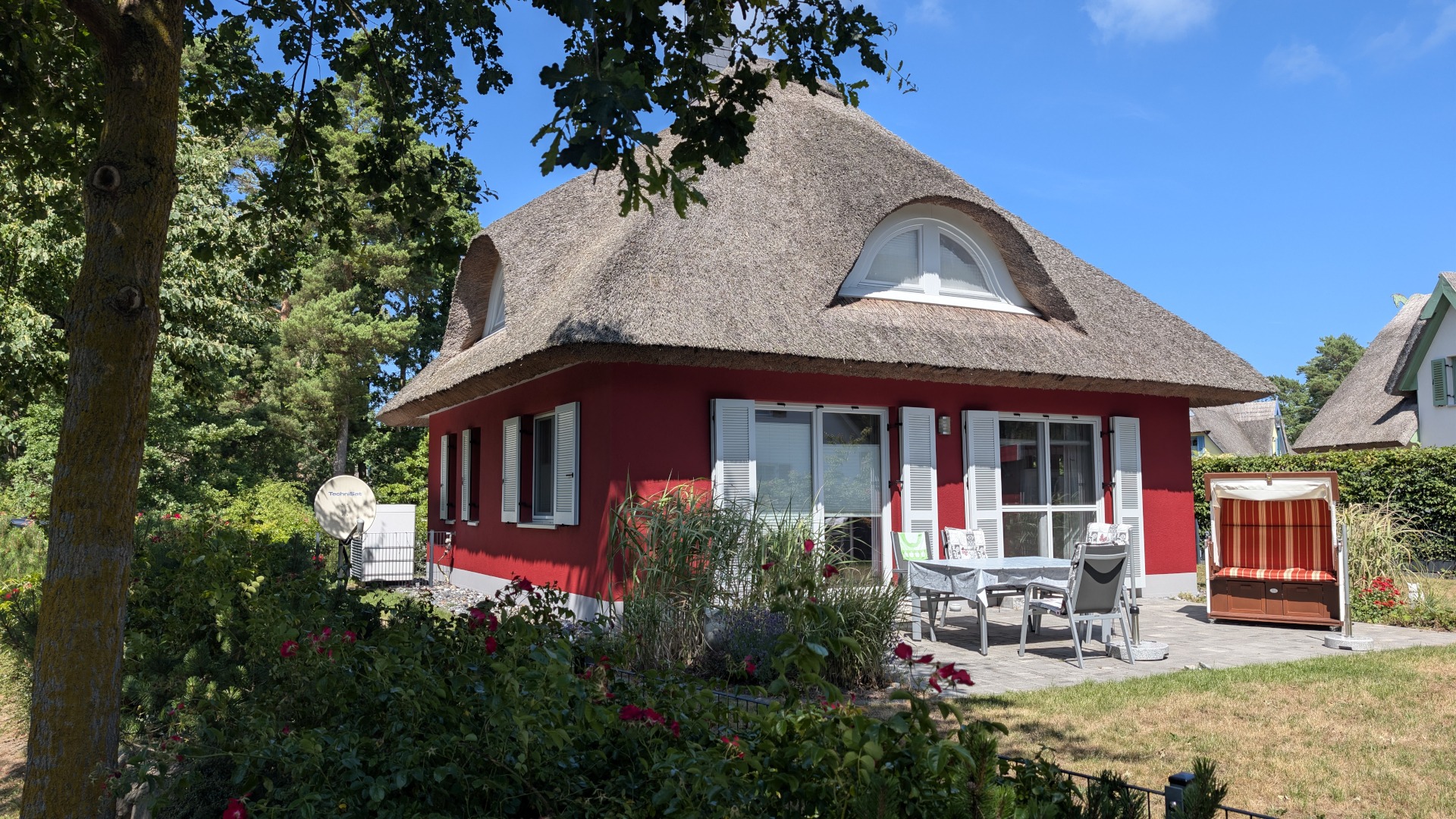 Reetgedeckte Ferienhäuser auf Rügen (Glowe)