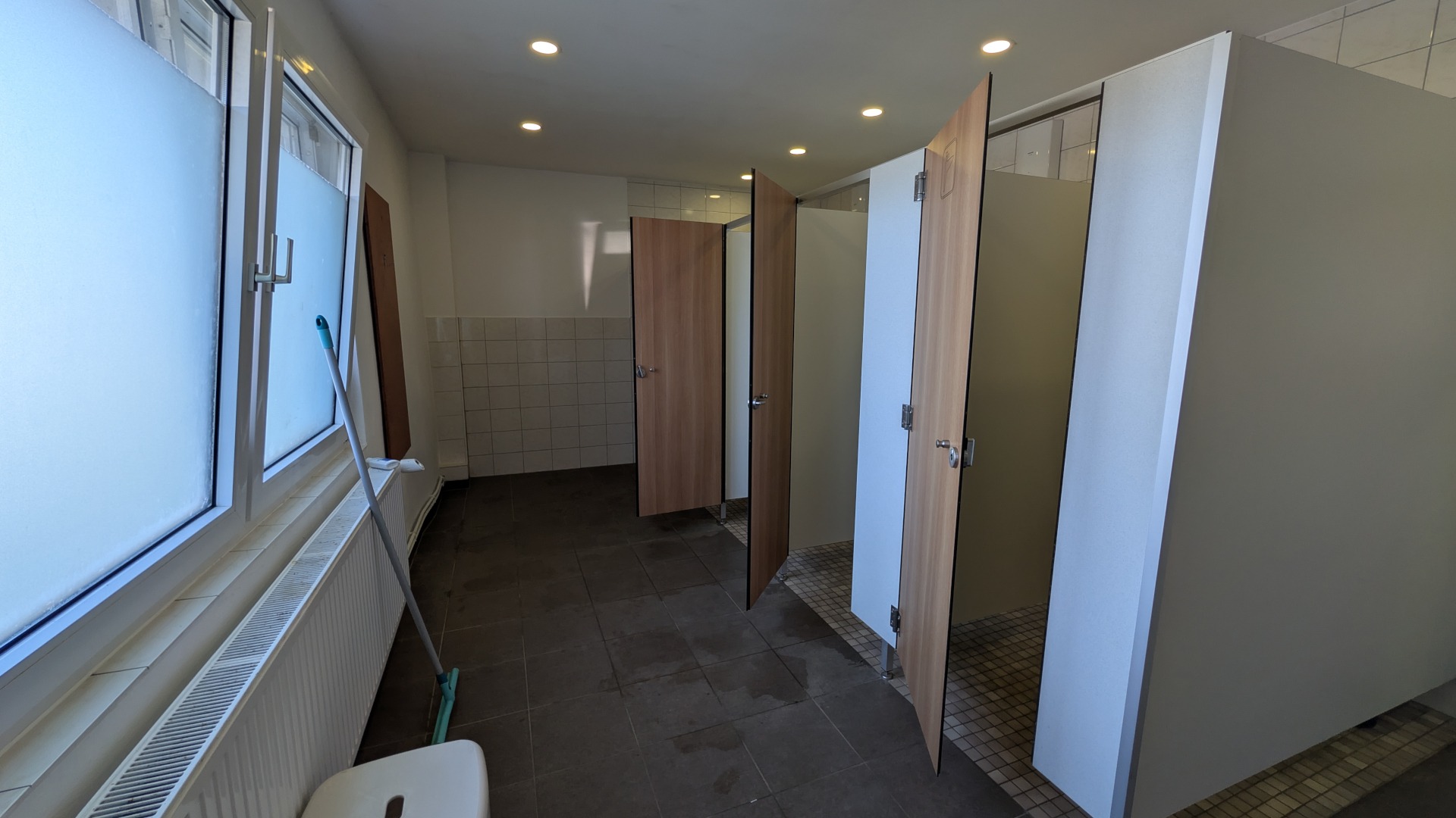 Toiletten auf dem Campingplatz De Klomp