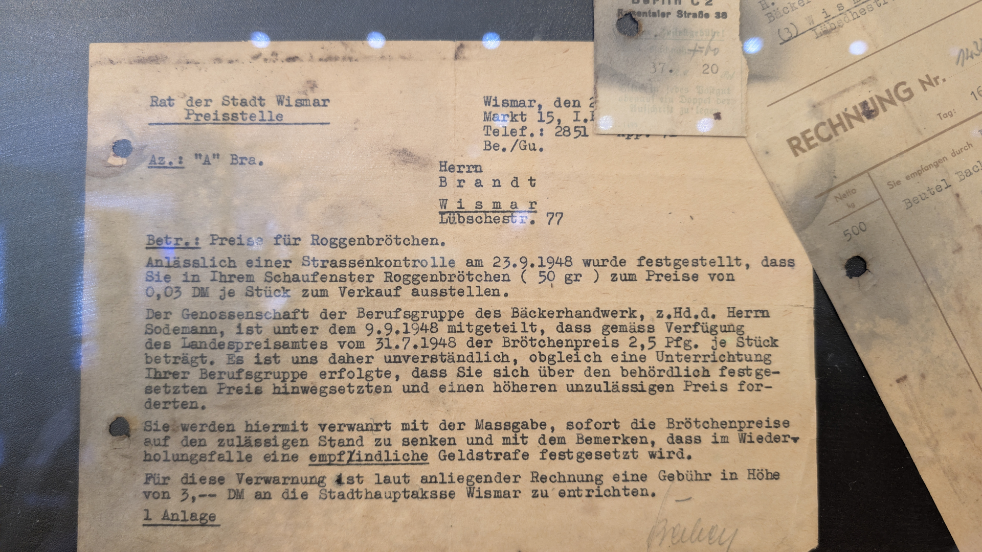 Diesen und andere kuriose Briefe haben wir in einem Wismarer Café entdeckt...